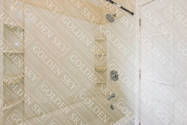 Building Photo - 1823 Grand Ave