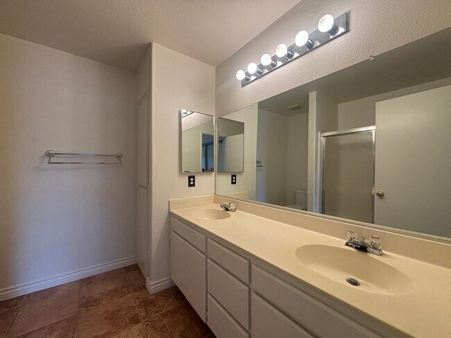 Building Photo - 39225 10th St W