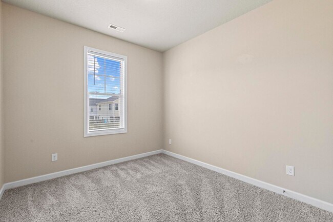 Building Photo - Holly Ridge Townhouse For Rent!