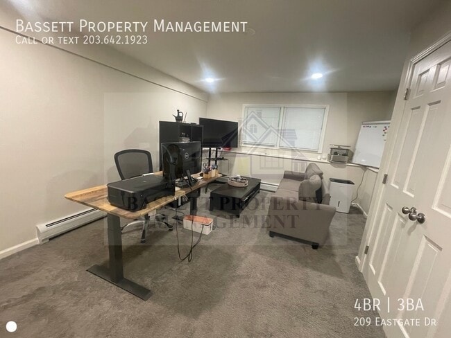 Building Photo - 209 Eastgate Dr