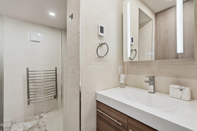 Building Photo - 480 Ocean Ave N