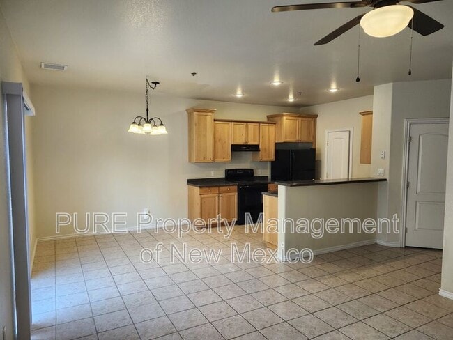 Building Photo - 3004 Calla Lilly Ln