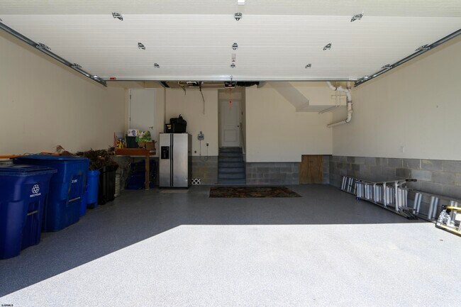 Building Photo - 9416 Amherst Ave