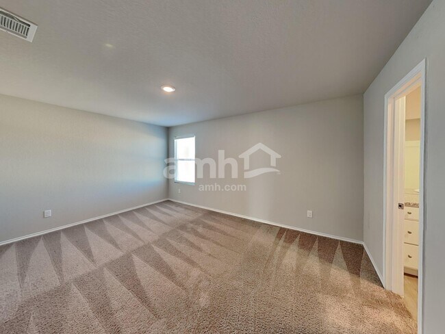 Building Photo - 10515 Varmus Dr