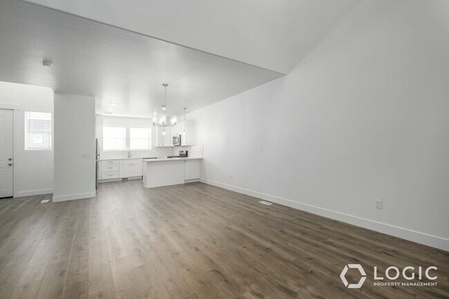 Building Photo - Brand New Townhome in Lehi Utah!