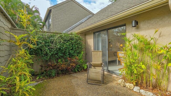 Building Photo - 1621 Clower Creek Dr