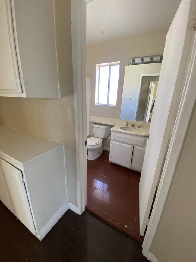 Building Photo - 16502 Mango Way