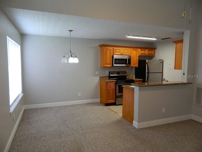 Building Photo - 2593 Grassy Point Dr