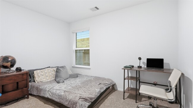 Building Photo - 22243 Florence Spgs Dr