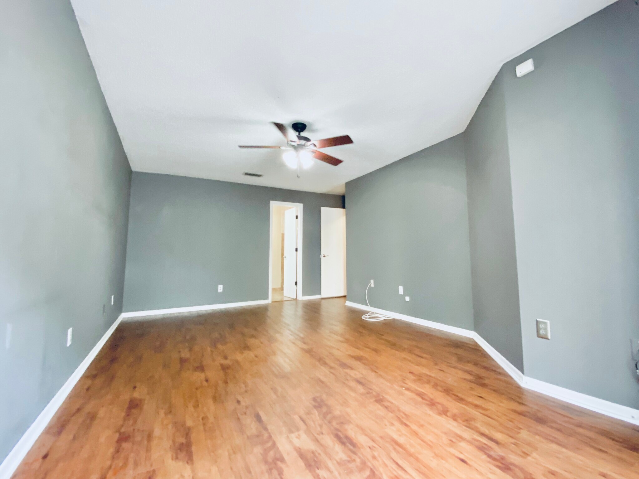 Master bedroom - 13903 LAZY OAK DRIVE