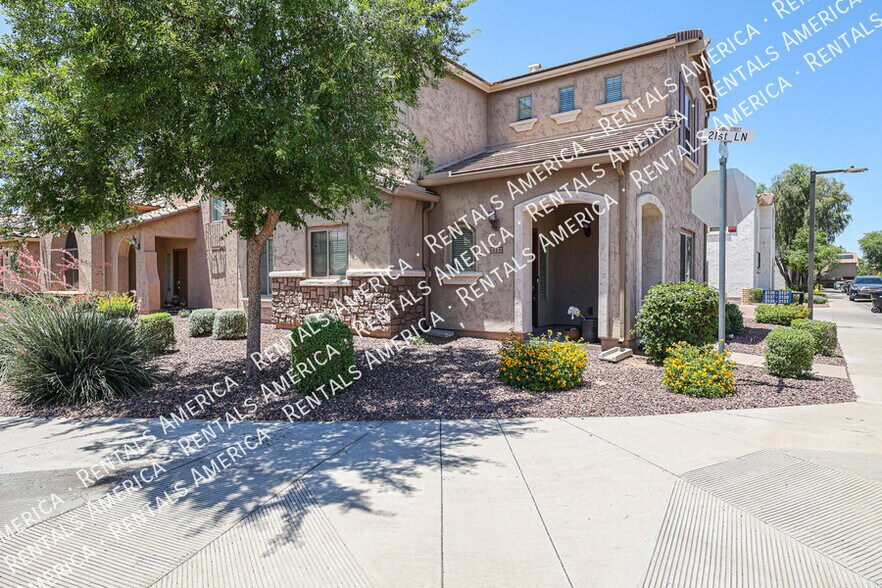 Building Photo - 2127 W Monte Cristo Ave