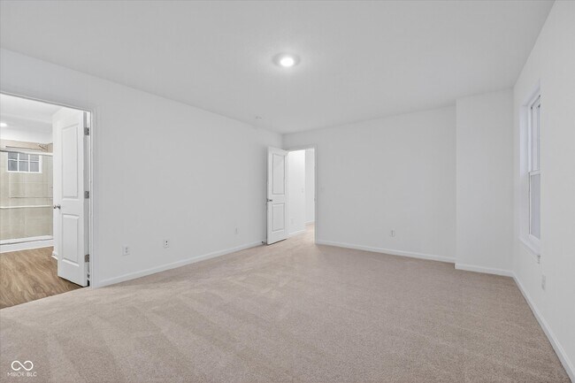 Building Photo - 15988 Tharp Wds Dr