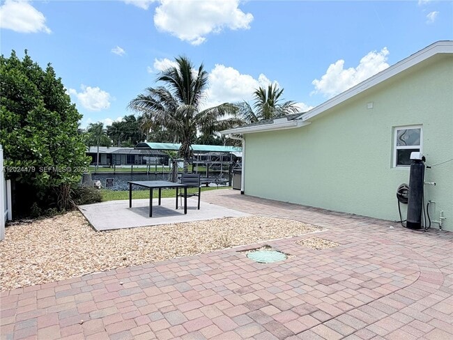 Building Photo - 2212 Club House Rd