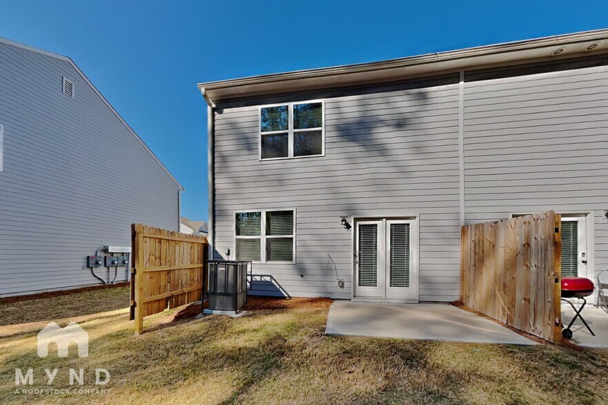 Building Photo - 2622 Senegal Wy