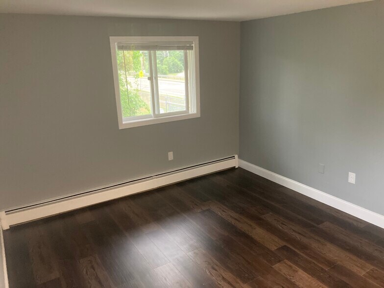 Building Photo - 91 Pickering Rd