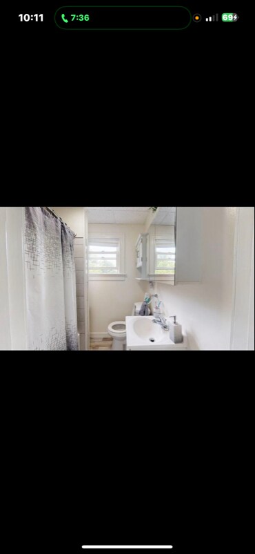 Building Photo - 163 Sabin St