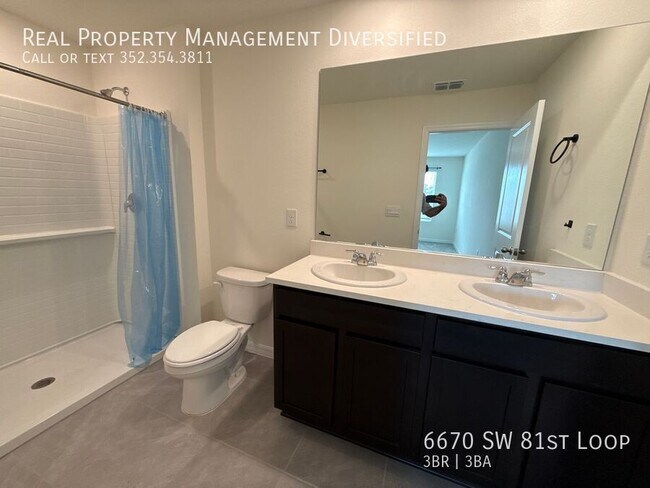 Building Photo - 6670 SW 81st Lp