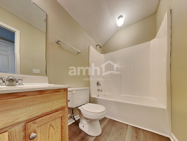 Building Photo - 4016 Broken Arrow Dr