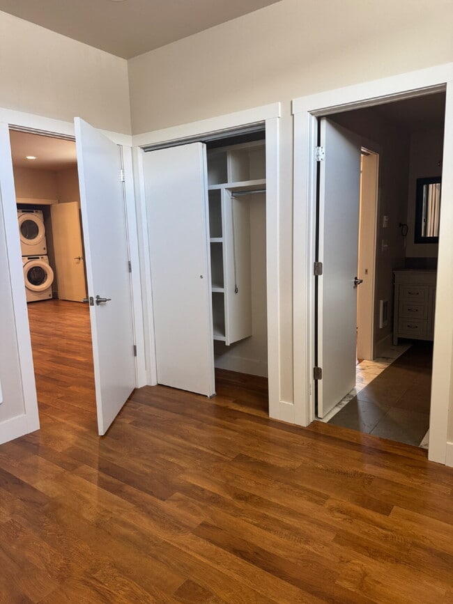 Building Photo - "Charming 1-Bedroom Oasis in the Heart of Lander, WY!"