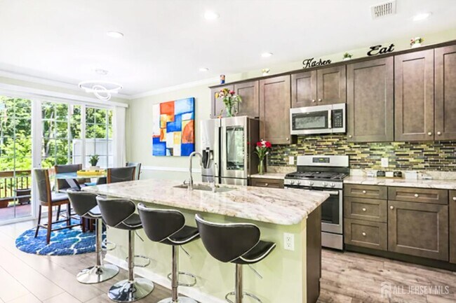 Building Photo - 206 Shields Ct