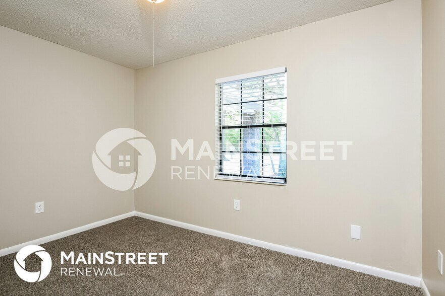 Building Photo - 2853 Magnolia Ave