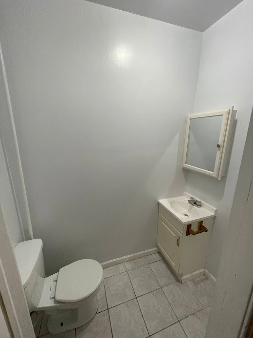 Apt 1 - Bathroom - 1855 N Willington St
