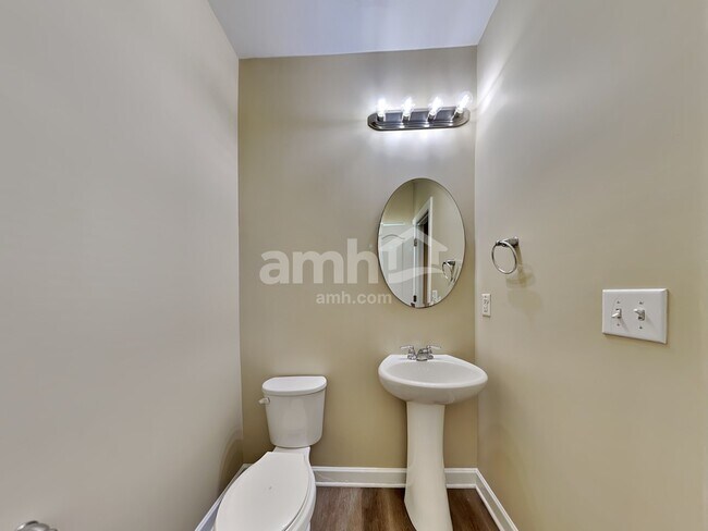 Building Photo - 1009 Turtle Dove Ln