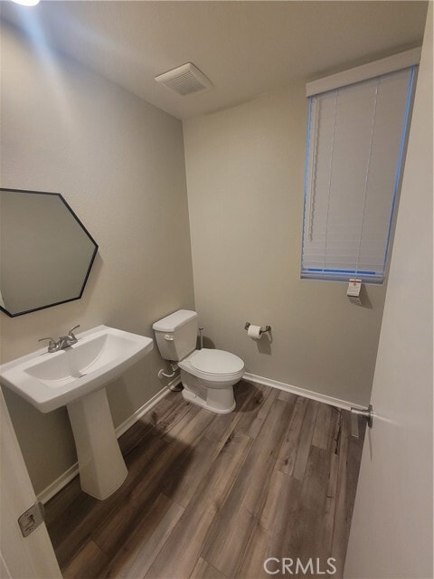 Building Photo - 5464 Seacliff Pl