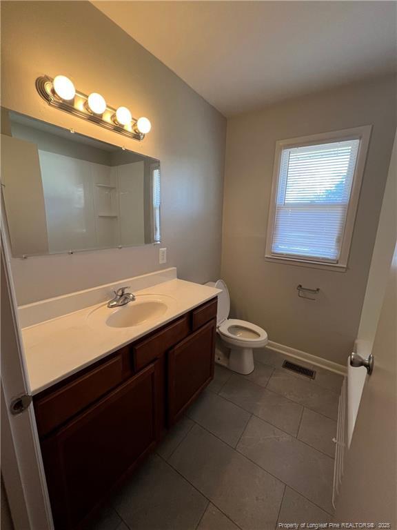 Building Photo - 1110 E 11th St