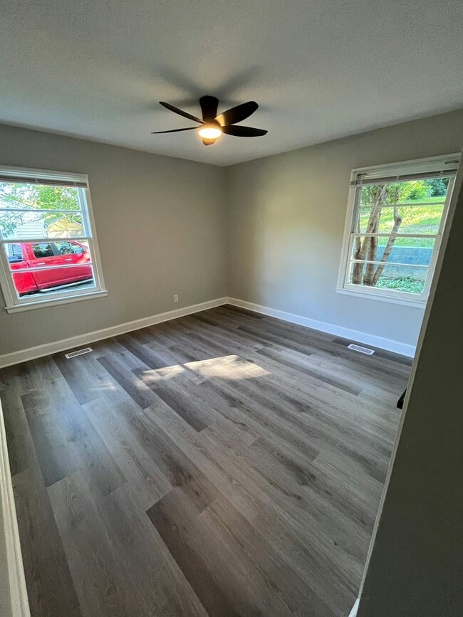 Building Photo - 229 Watson Dr
