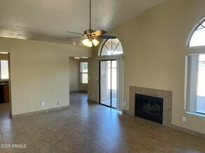 Building Photo - 6502 W Paradise Ln