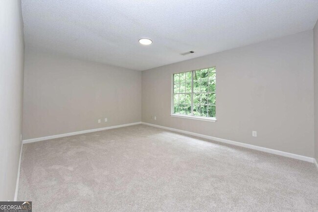 Building Photo - 1575 Watercrest Cir