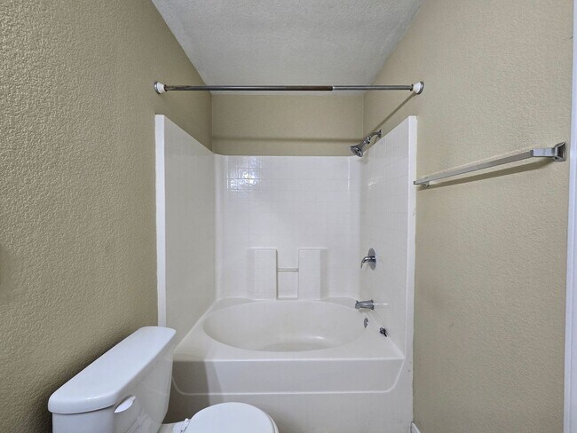 Building Photo - 3804 Littleleaf Ct