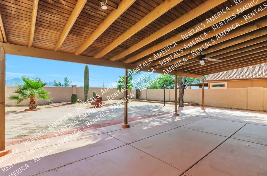 Building Photo - 60191 Verde Vista Ct