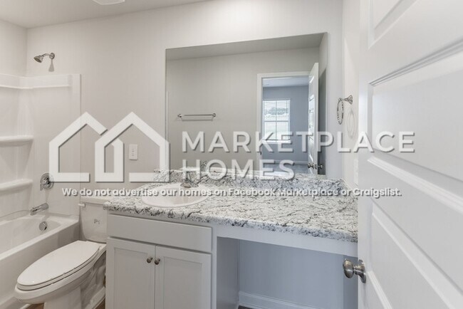 Building Photo - 4127 Hudson Ct SW
