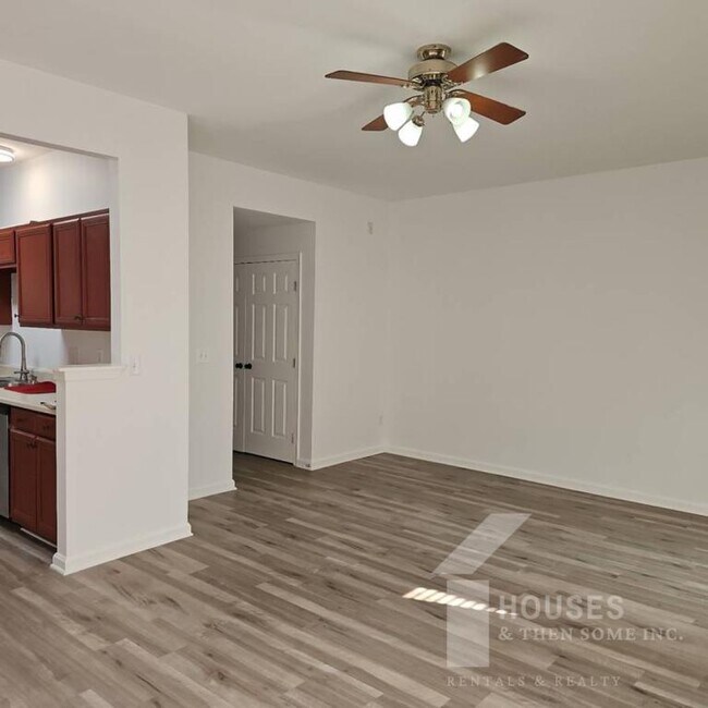 Building Photo - 151 Spring Crossing Cir