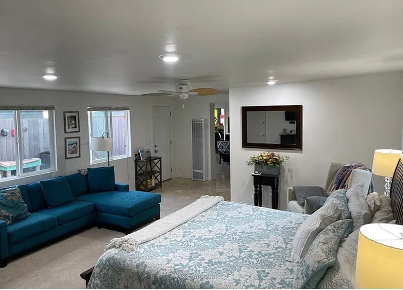 Building Photo - 5081 Foothill Blvd