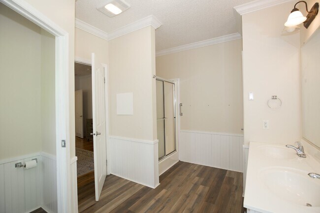 Building Photo - "Charming 3-Bedroom Home with 2 Full Bathrooms in Vass, NC - Spacious and Comfortable Country Liv...