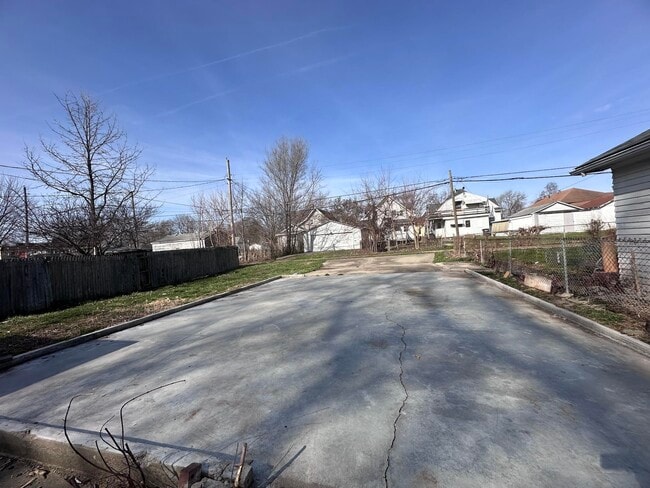 Building Photo - 28 Delaware-