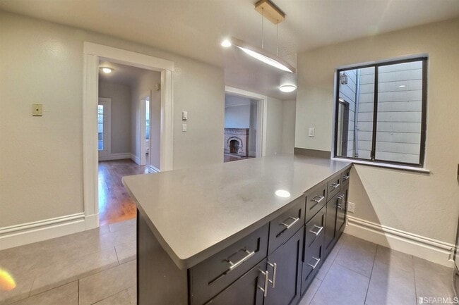 Building Photo - 1267 9th Ave