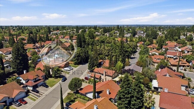 Building Photo - Beautiful Single Story Rental in the Heart of Folsom