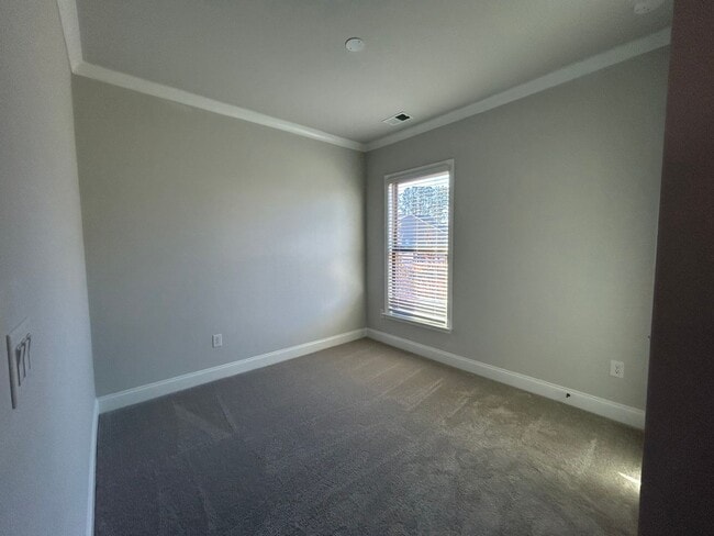 Building Photo - 505 Colebrook Wy