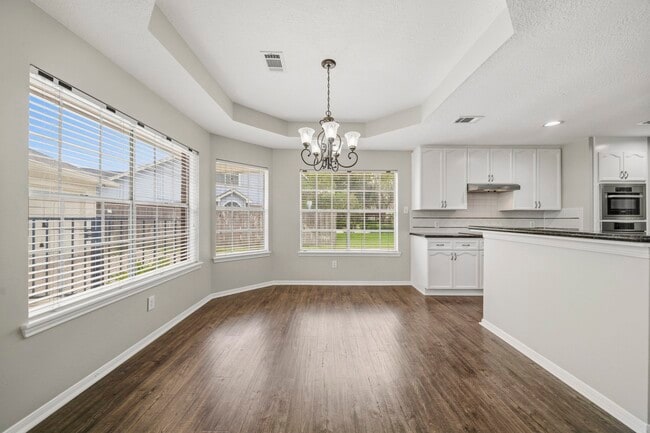 Building Photo - 1735 Berkoff Dr