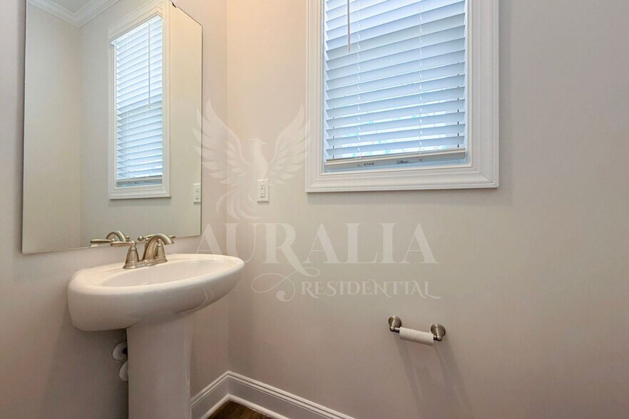 Building Photo - 6935 Point Bar Pl