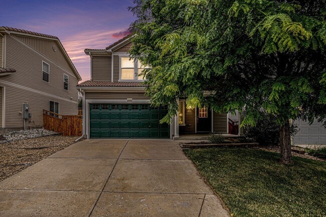 Primary Photo - 4 Bedroom 2.5 Baths in the Meadows Castle ...