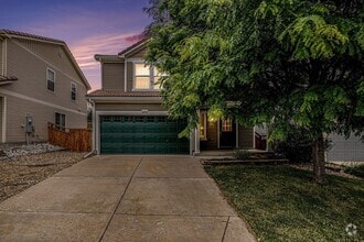 Building Photo - 4 Bedroom 2.5 Baths in the Meadows Castle ...
