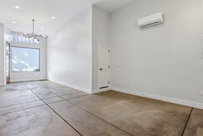 Building Photo - 5610 Martin Luther King Jr Way