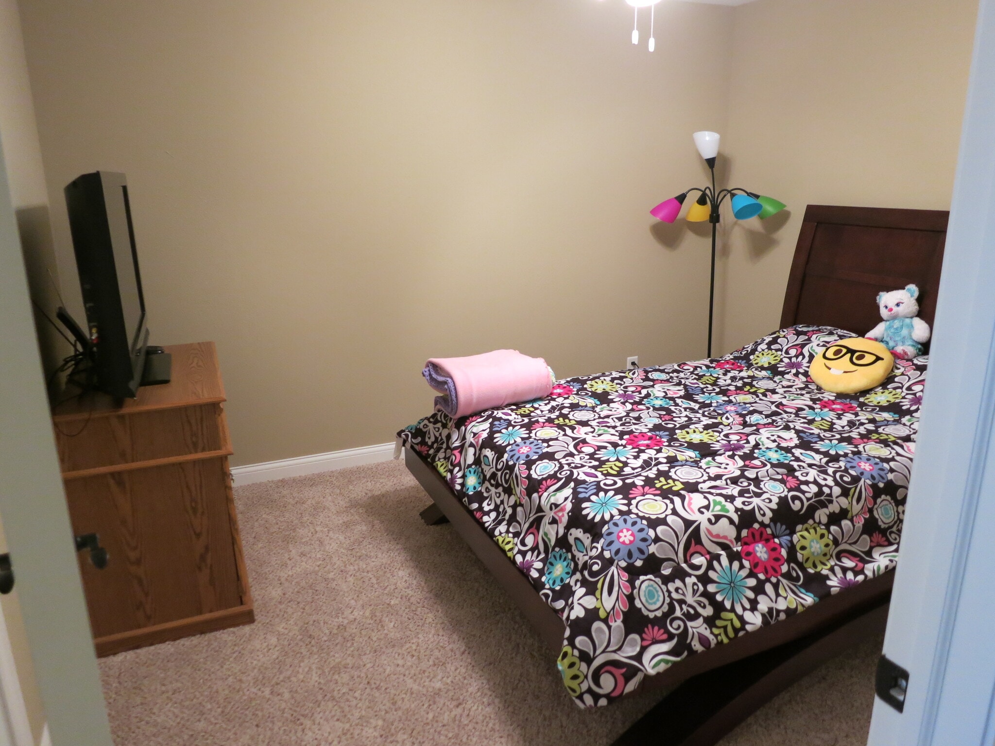 Additional "room" with no window - 1906 English Oak