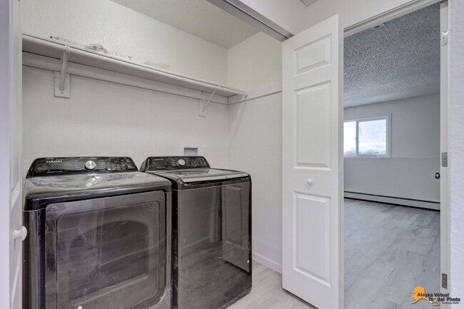 Building Photo - 4011 E Turnagain Blvd