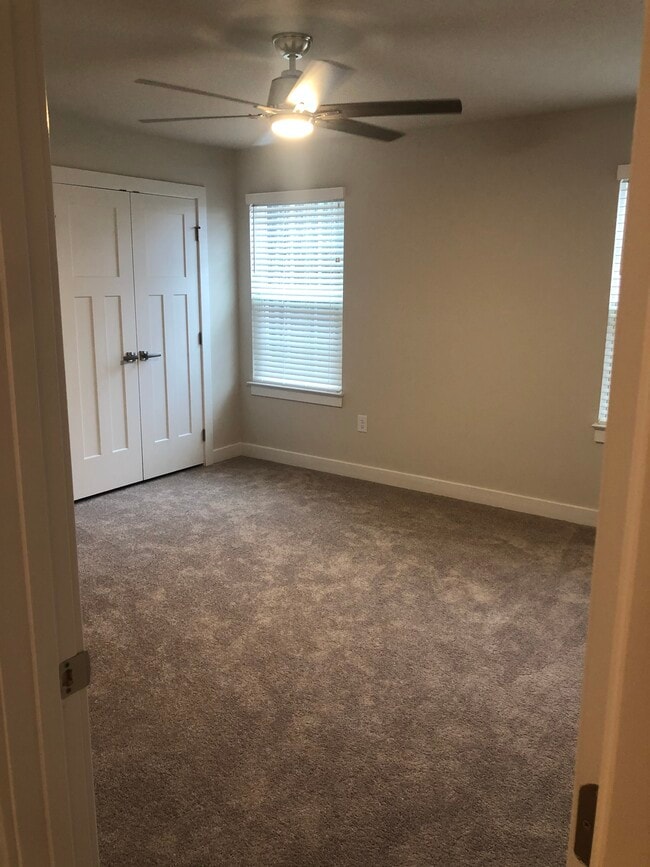 Building Photo - 2198 Craven Ln